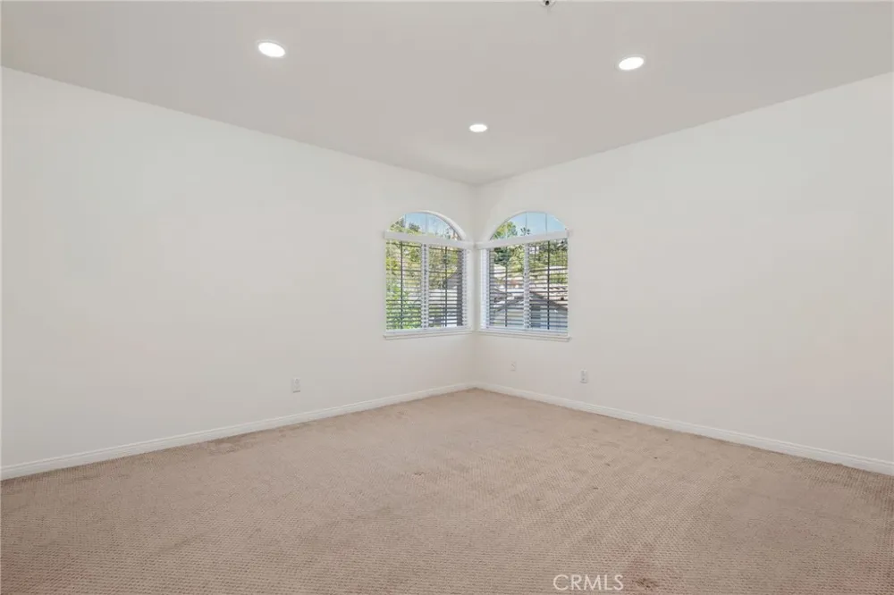 17830 Arvida Drive Granada Hills, CA 91344