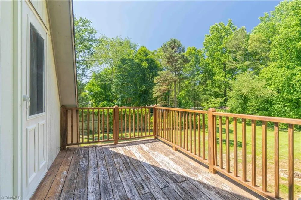 310 James Road Clemmons, NC 27012