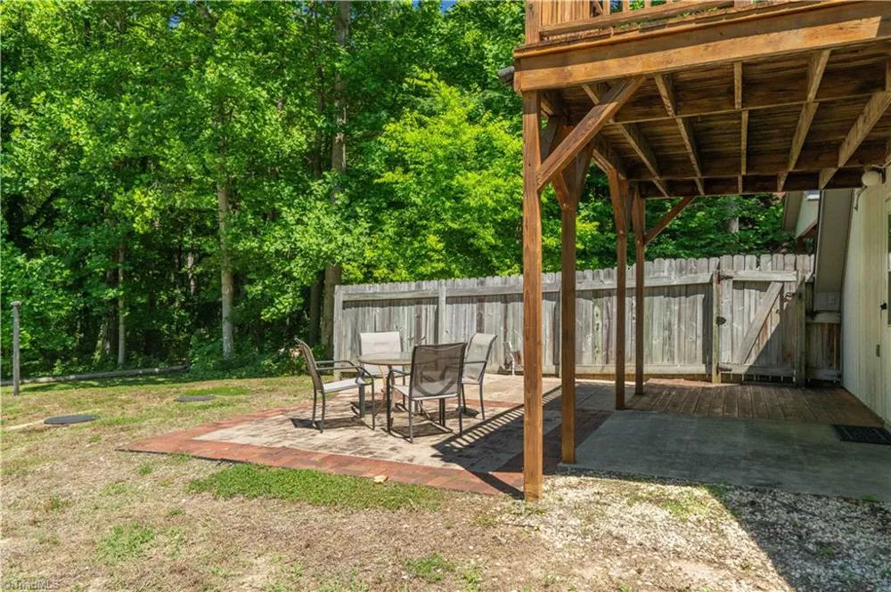 310 James Road Clemmons, NC 27012