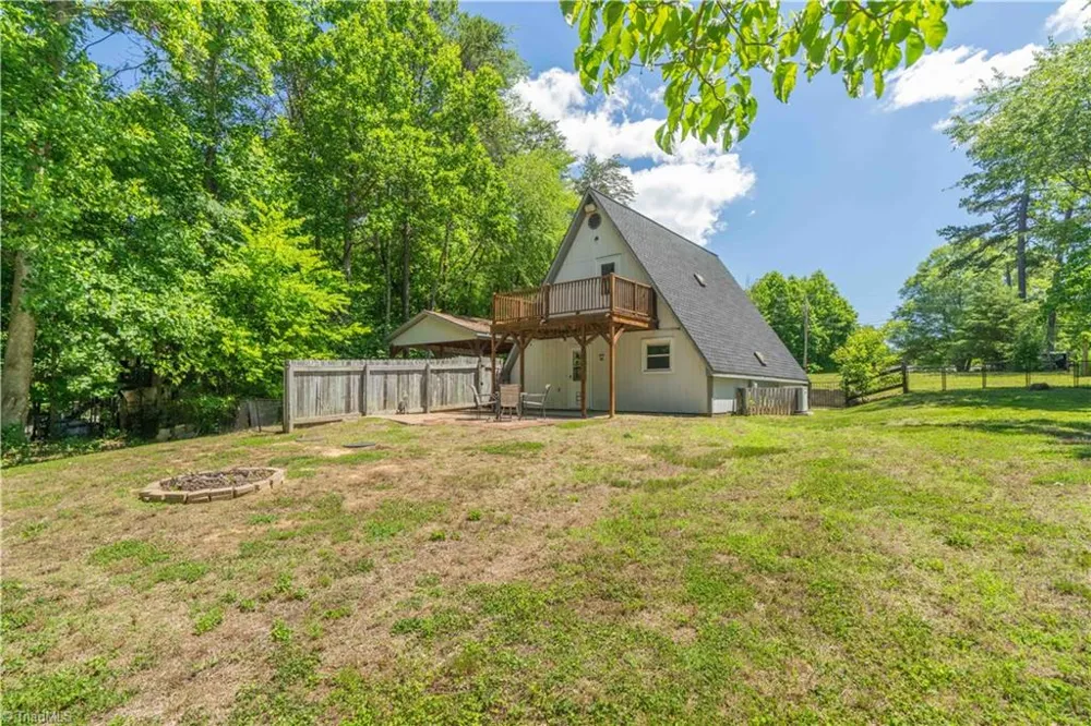 310 James Road Clemmons, NC 27012