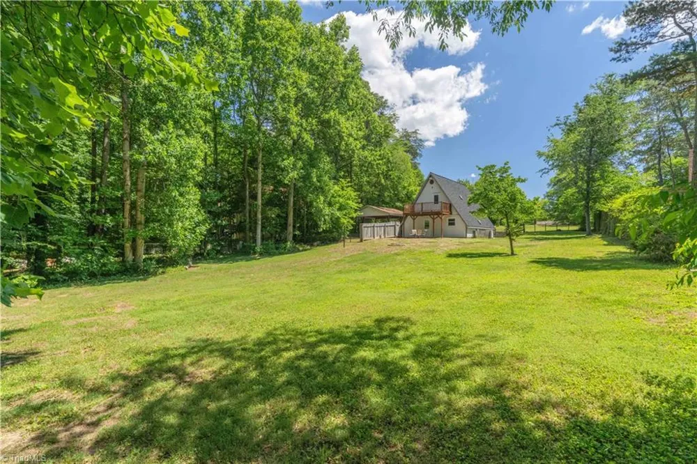 310 James Road Clemmons, NC 27012