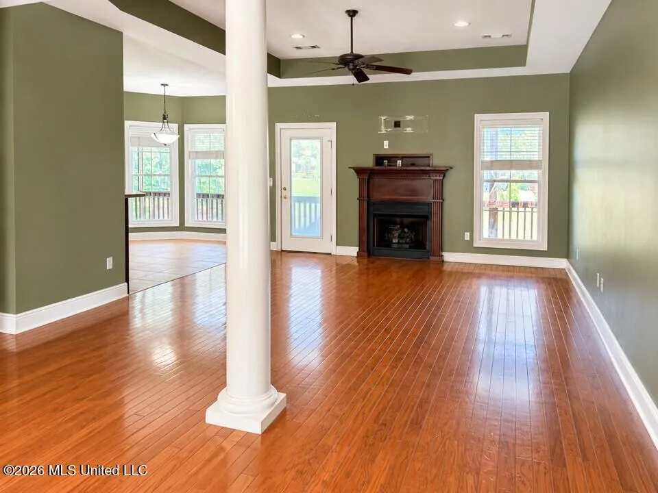 1869 Parkway Circle Toomsuba, MS 39364