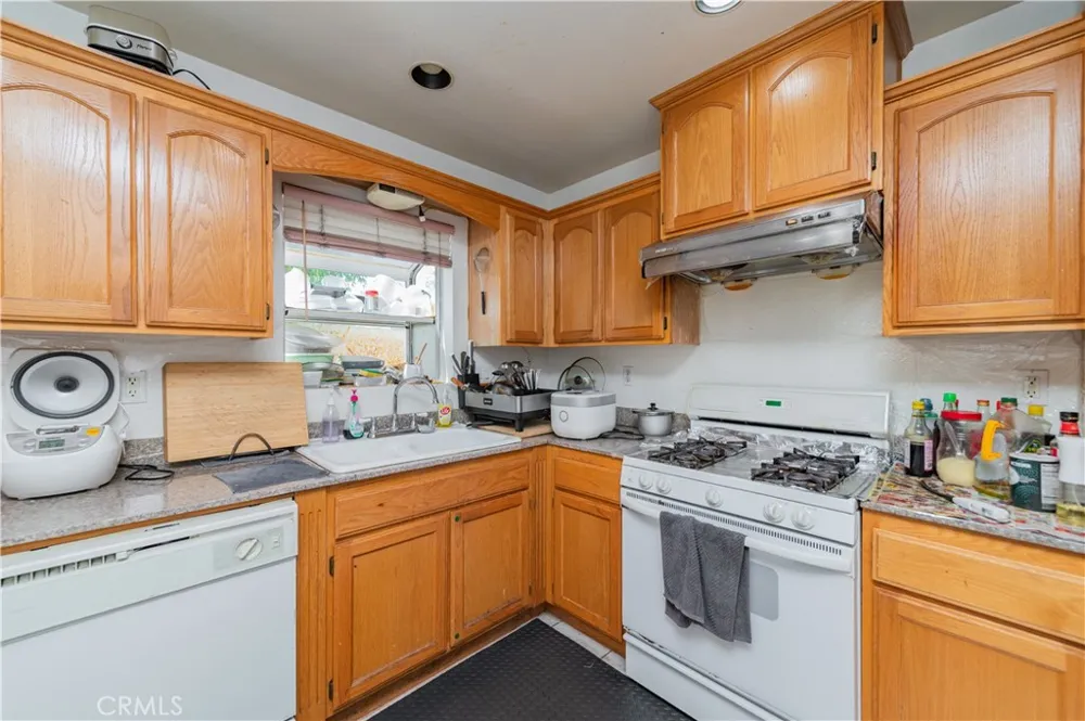 1316 E Palm Avenue #A San Gabriel, CA 91776