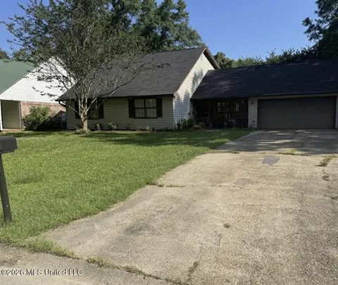 1416 E Village Parkway