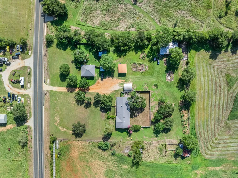 1015 Fm 112 Road Lexington, TX 78947