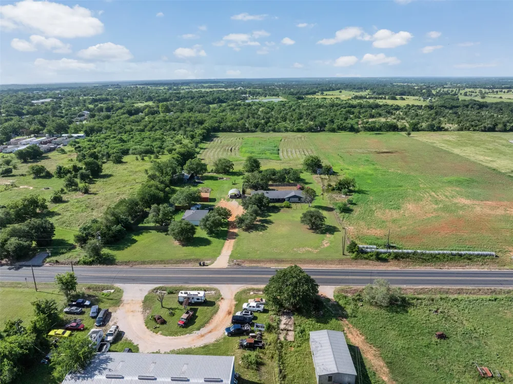 1015 Fm 112 Road Lexington, TX 78947
