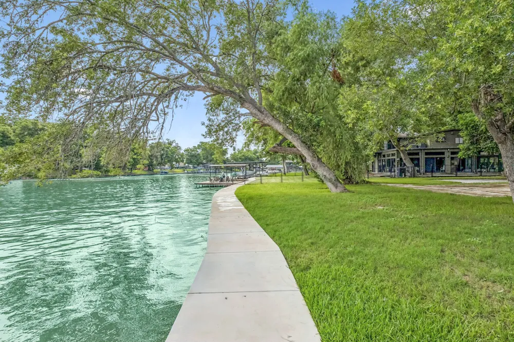 524 Turtle Lane Seguin, TX 78155