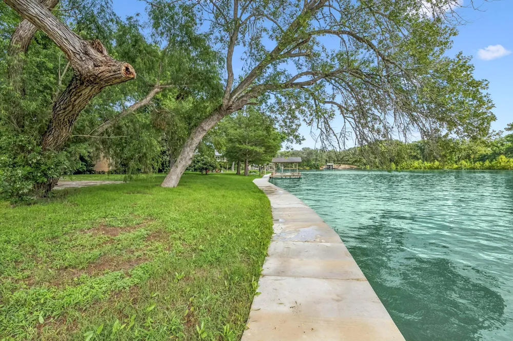 524 Turtle Lane Seguin, TX 78155