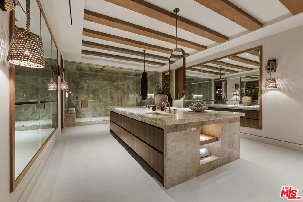 1360 Laurel Way Beverly Hills, CA 90210