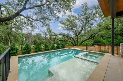 211 Westhaven Drive