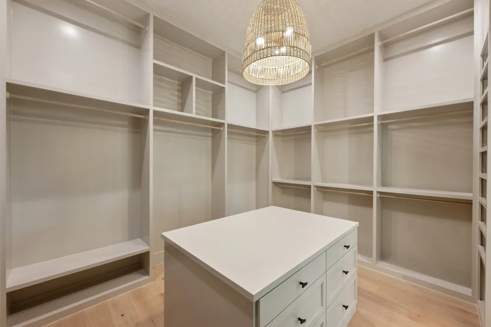 211 Westhaven Drive West Lake Hills, TX 78746