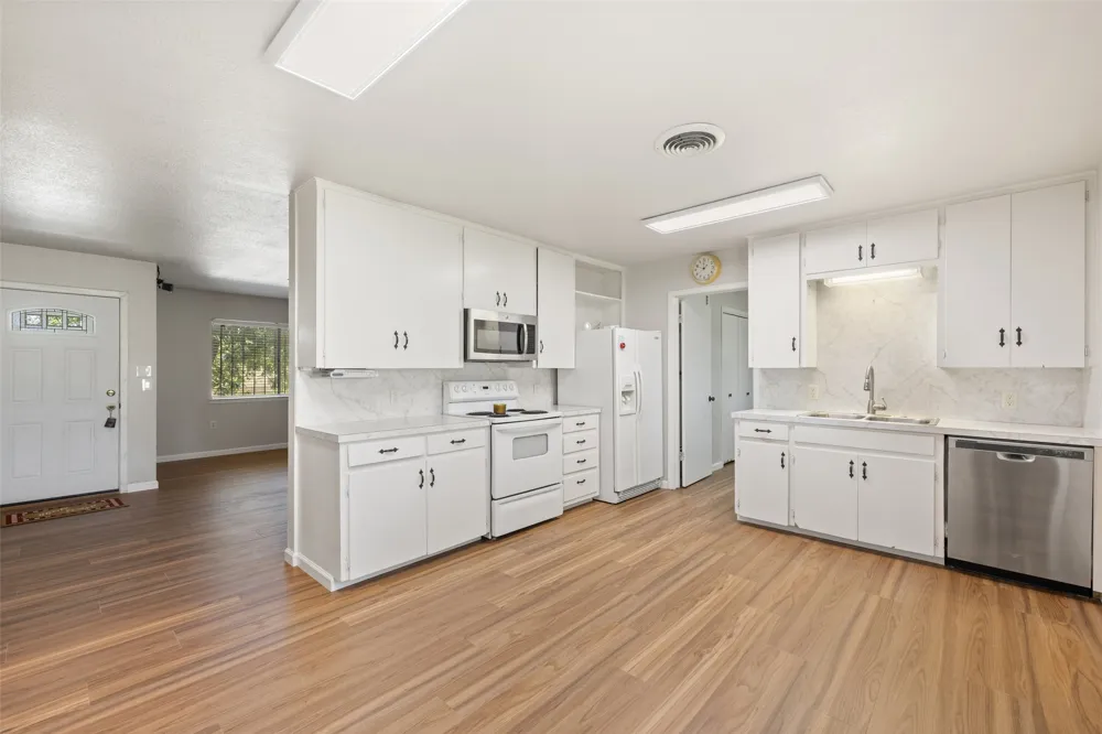 6571 County Road 340 Burnet, TX 78611