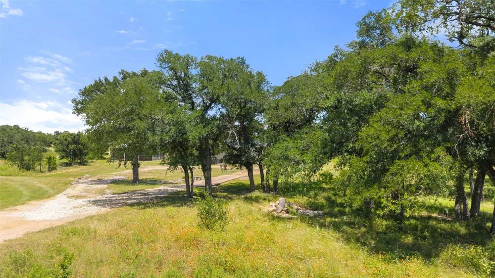 6571 County Road 340 Burnet, TX 78611