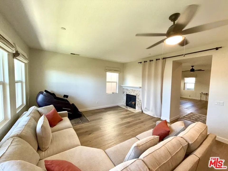 1629 Julia Way Riverside, CA 92501