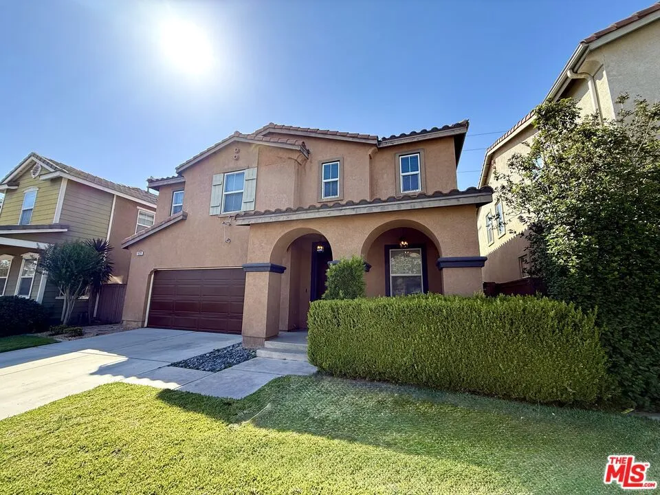 1629 Julia Way Riverside, CA 92501