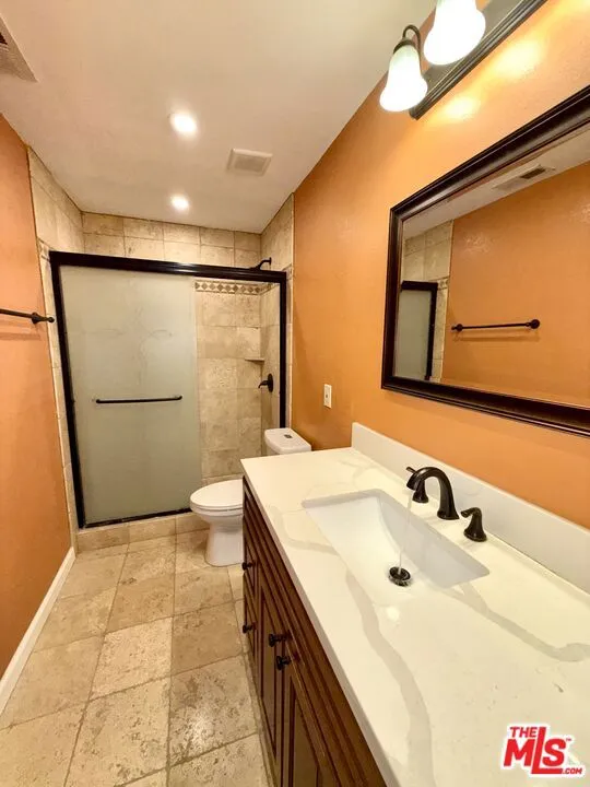 1629 Julia Way Riverside, CA 92501