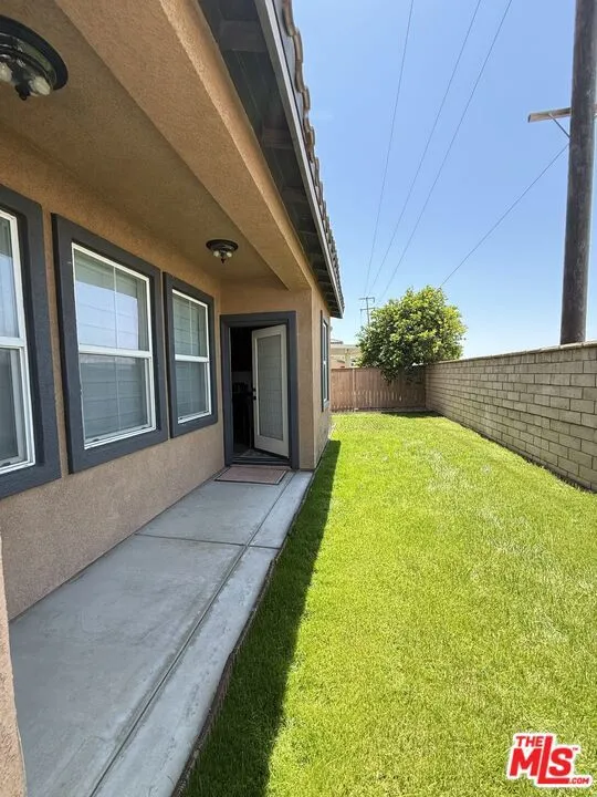 1629 Julia Way Riverside, CA 92501