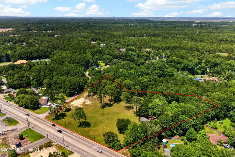 4212 Gautier Vancleave Road Gautier, MS 39553