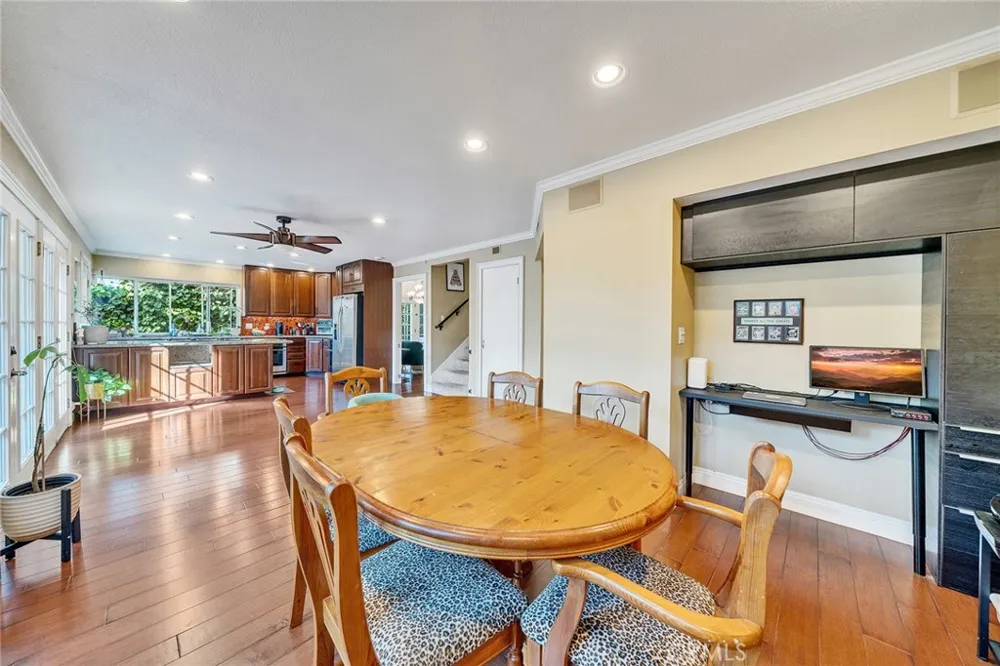 14751 Deer Park St Irvine, CA 92604
