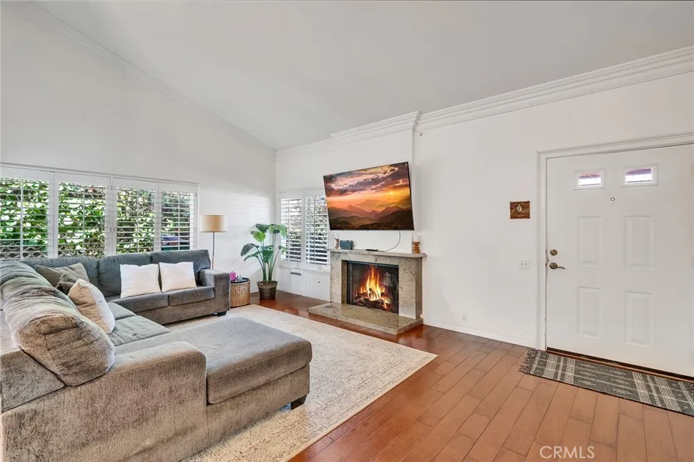 14751 Deer Park St Irvine, CA 92604