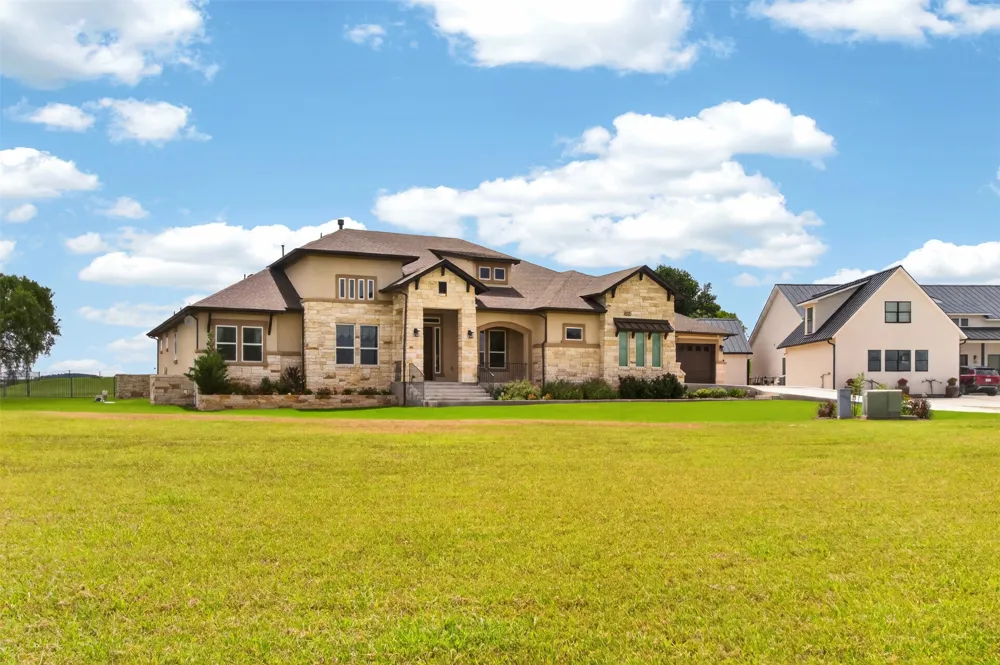 104 Far Meadow Drive Kingsland, TX 78639