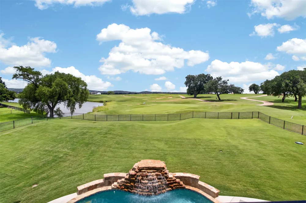 104 Far Meadow Drive Kingsland, TX 78639