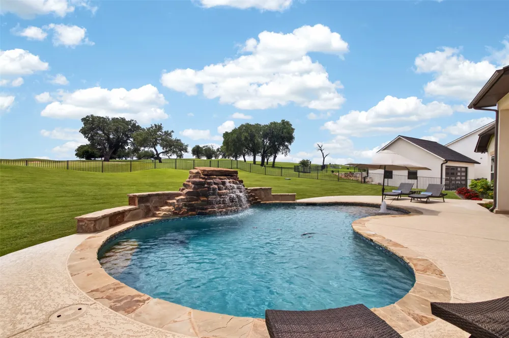 104 Far Meadow Drive Kingsland, TX 78639