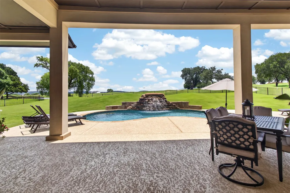 104 Far Meadow Drive Kingsland, TX 78639