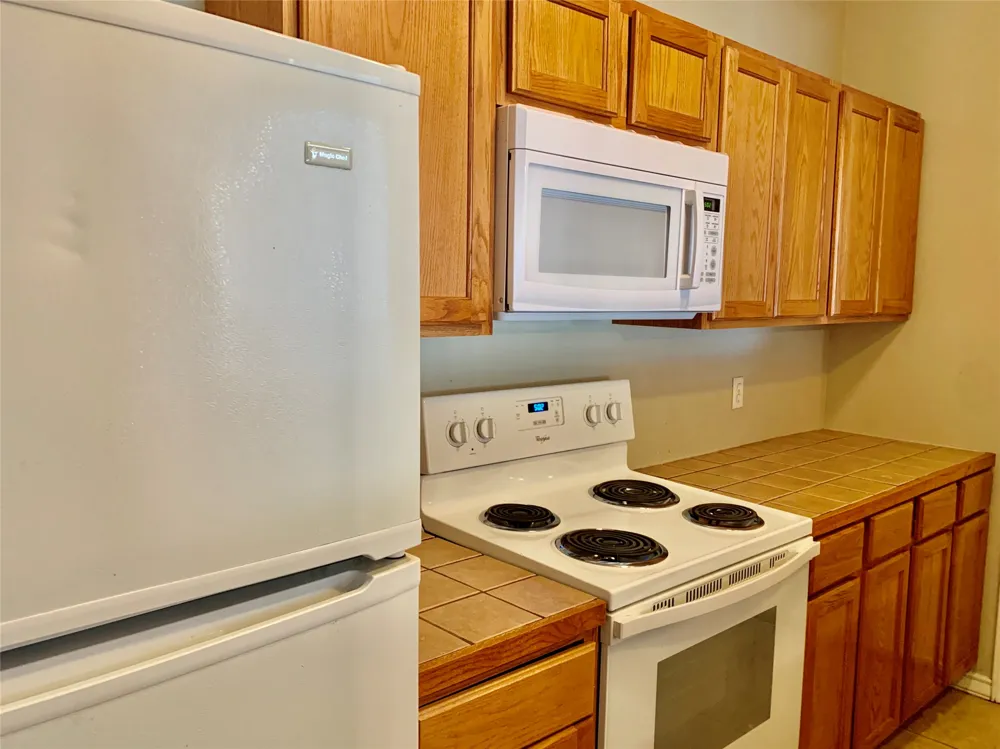 200 SANDSTONE DRIVE #A Jarrell, TX 76537