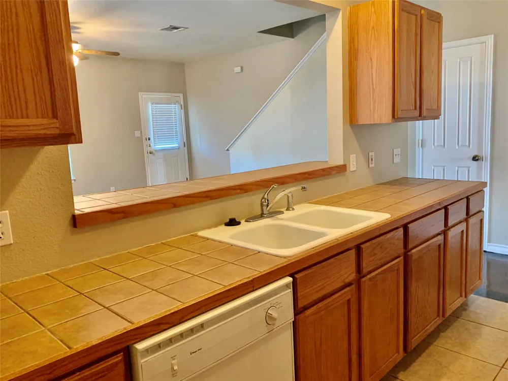 200 SANDSTONE DRIVE #A Jarrell, TX 76537