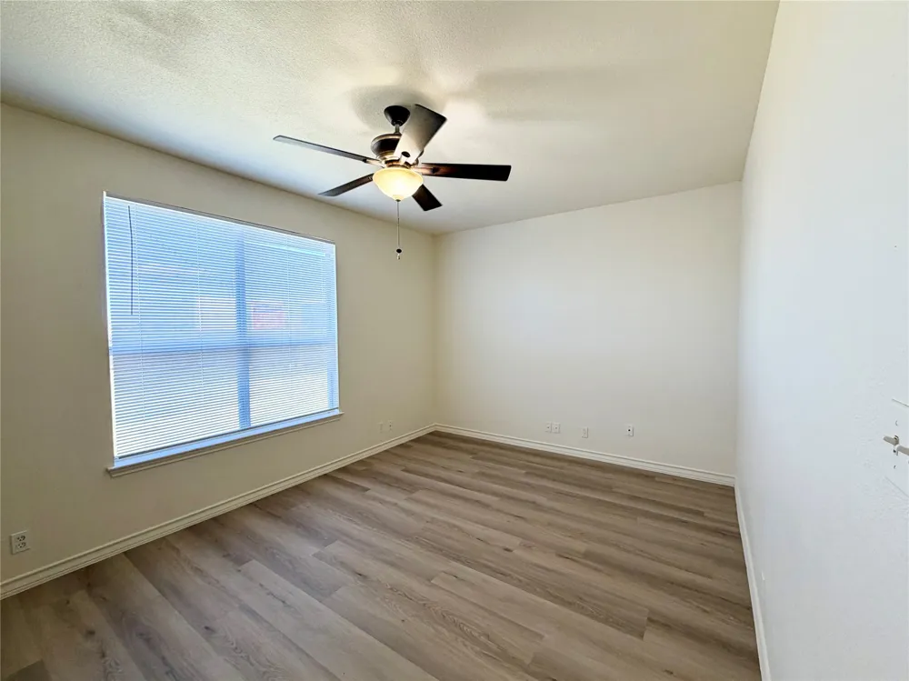 200 SANDSTONE DRIVE #A Jarrell, TX 76537