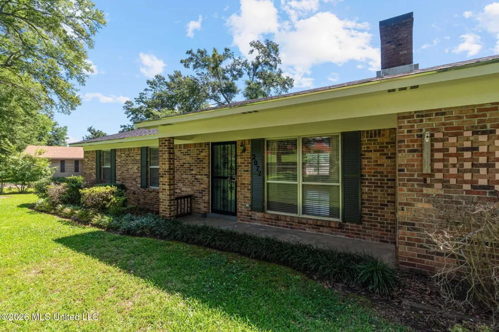 2072 Oakhurst Drive Grenada, MS 38901