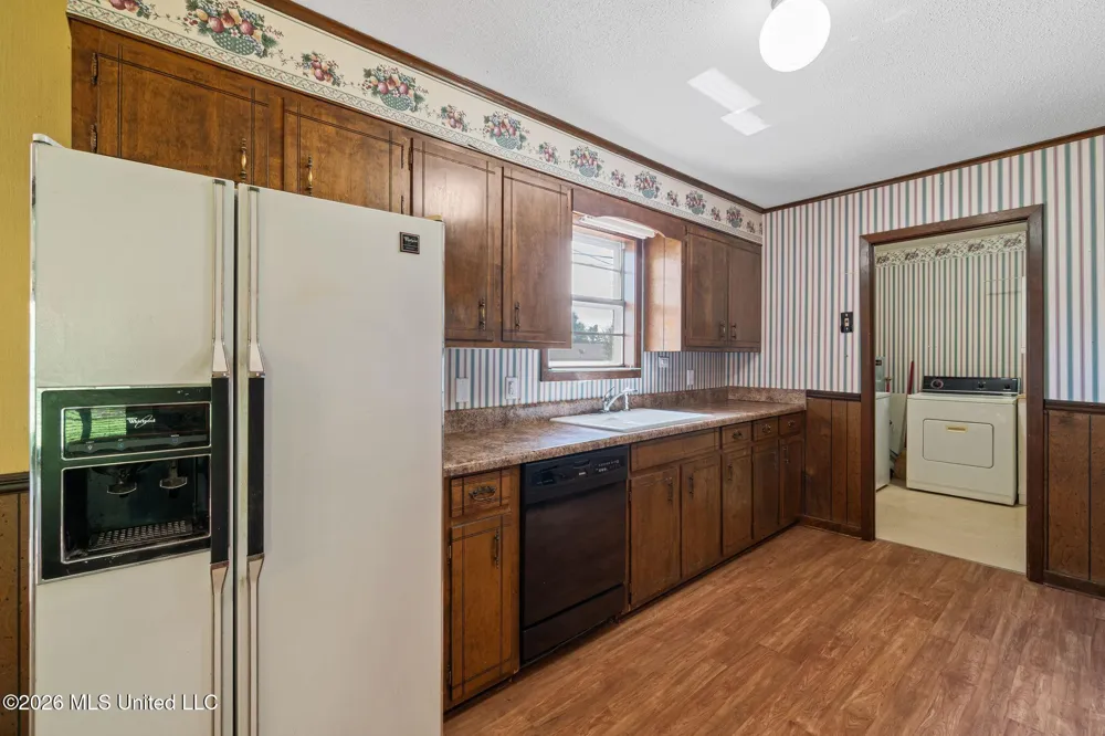 2072 Oakhurst Drive Grenada, MS 38901