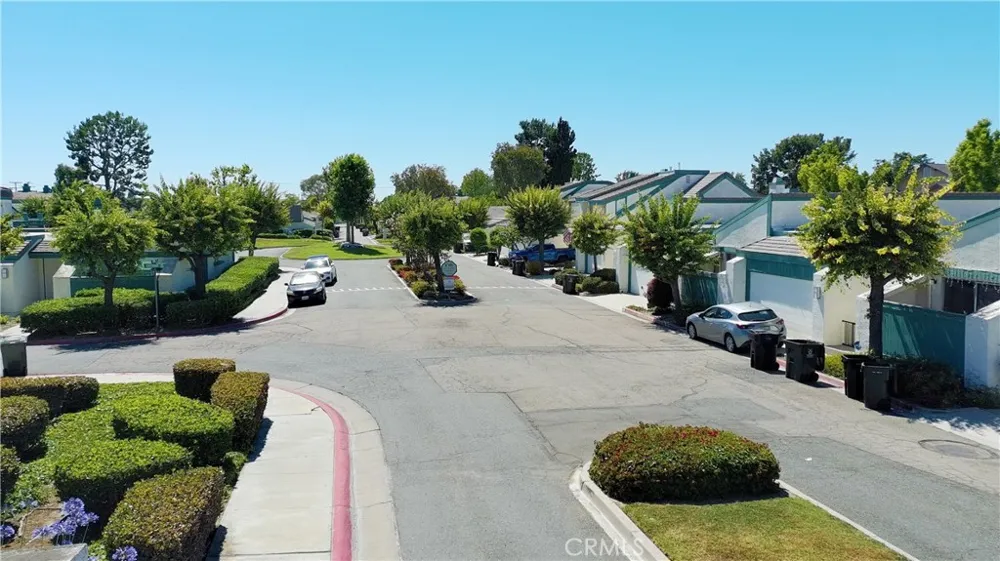 6949 Danvers Garden Grove, CA 92845