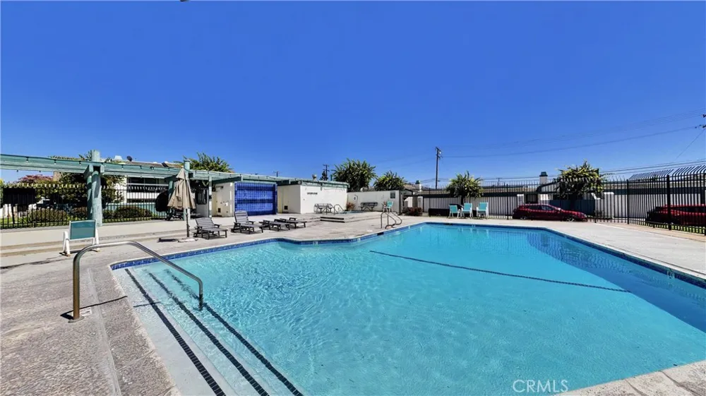 6949 Danvers Garden Grove, CA 92845