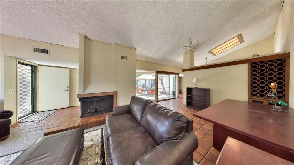 6949 Danvers Garden Grove, CA 92845