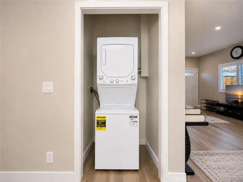 11307 Jane Stanton, CA 90680