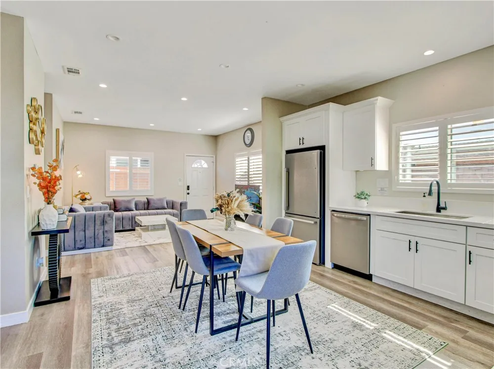 11307 Jane Stanton, CA 90680