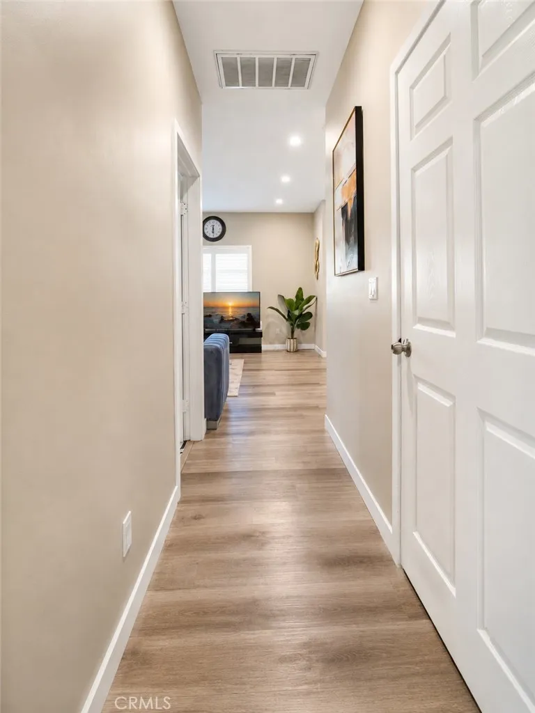 11307 Jane Stanton, CA 90680