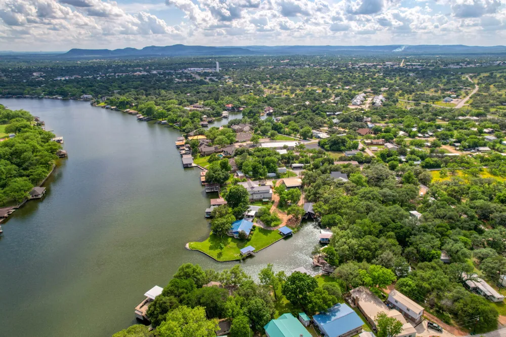 14 Purple Sage Kingsland, TX 78639