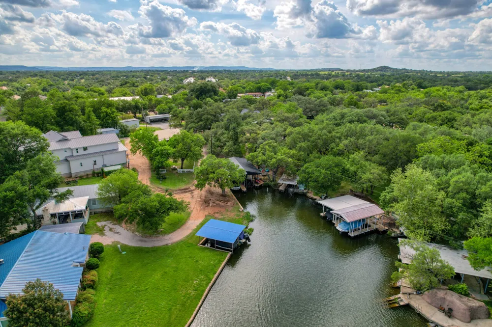 14 Purple Sage Kingsland, TX 78639