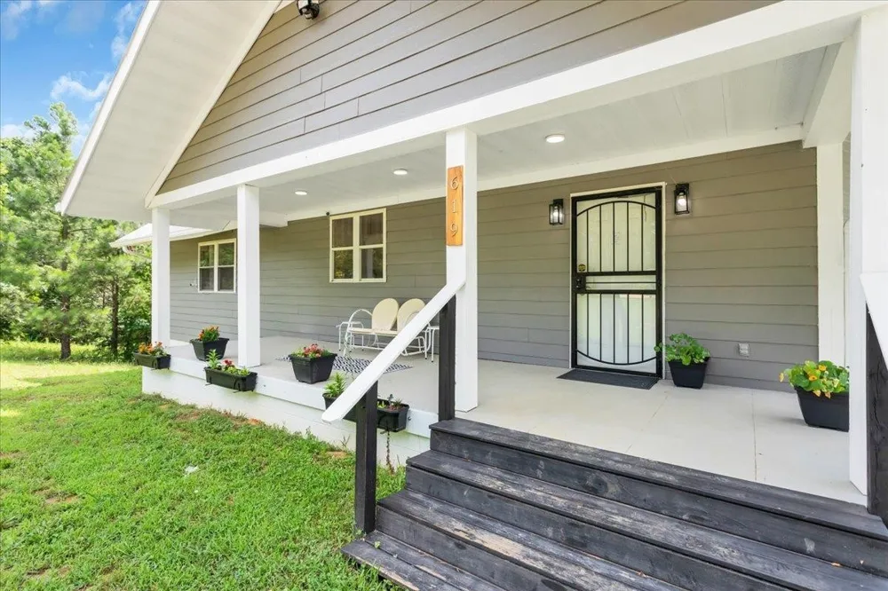 619 BRIDGE VIEW CV Bath Springs, TN 38311