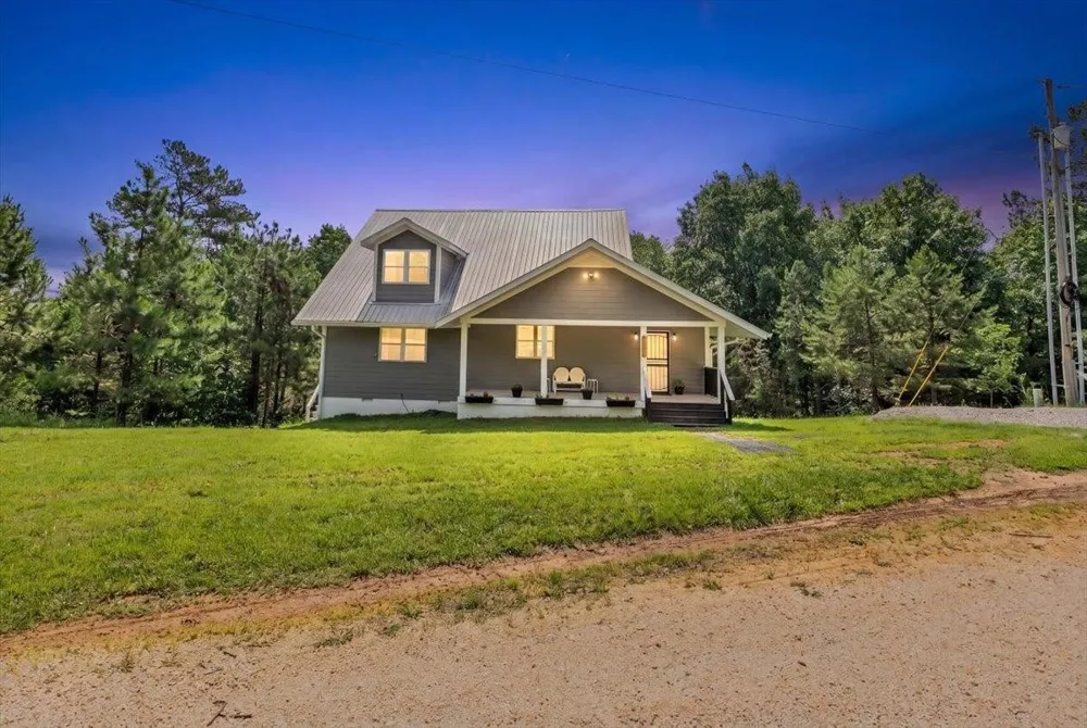 619 BRIDGE VIEW CV Bath Springs, TN 38311