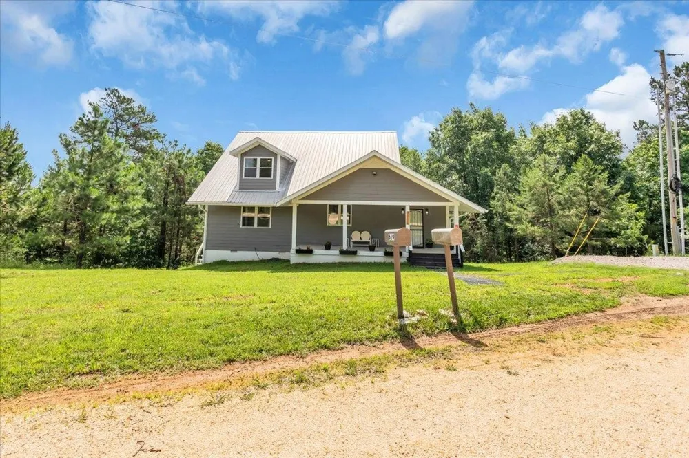619 BRIDGE VIEW CV Bath Springs, TN 38311