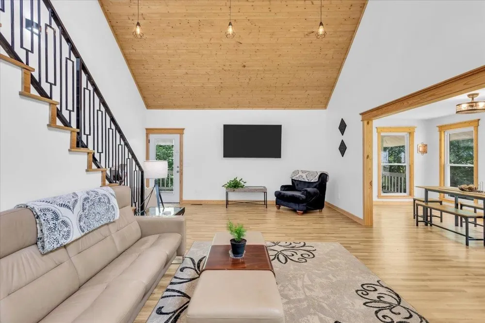 619 BRIDGE VIEW CV Bath Springs, TN 38311