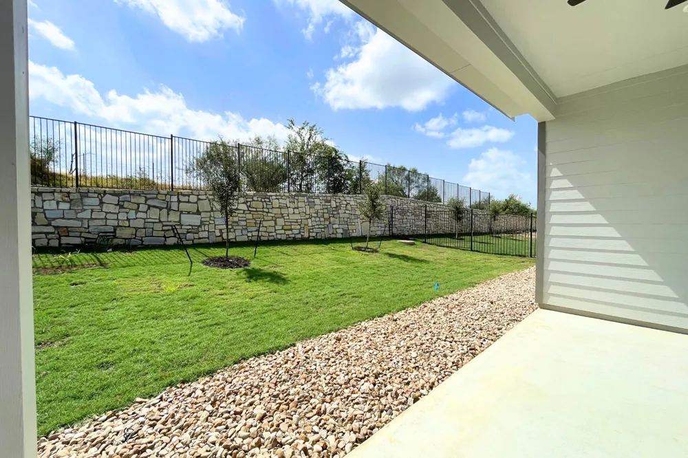 9609 Gladsome Path Manor, TX 78653