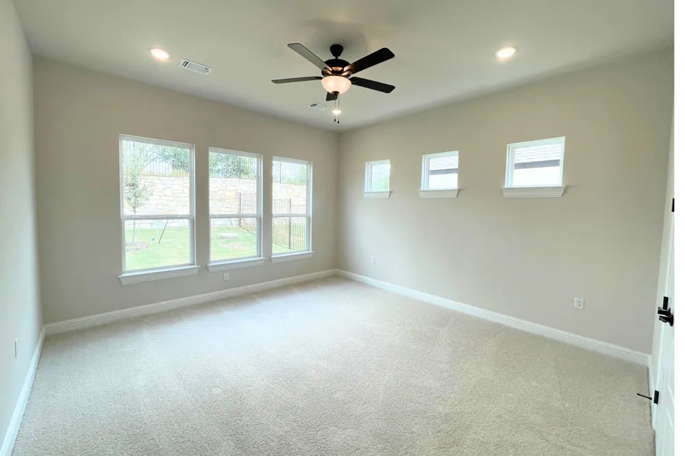 9609 Gladsome Path Manor, TX 78653