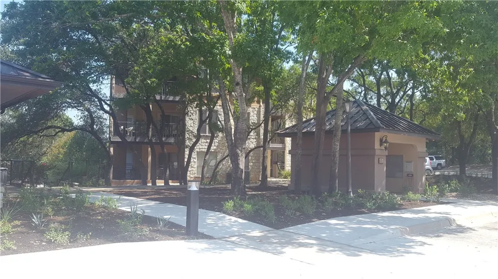 6000 Shepherd Mountain Cove #1401 Austin, TX 78730