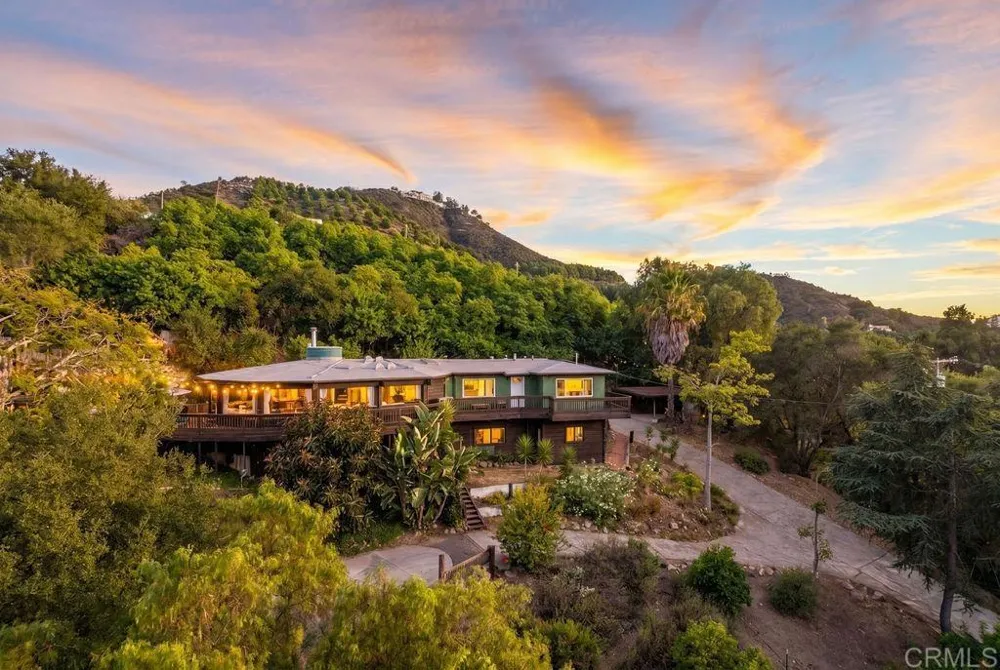 2870 Twin Oaks Valley Road San Marcos, CA 92069