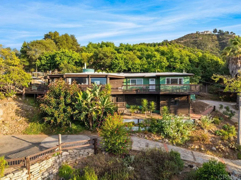 2870 Twin Oaks Valley Road San Marcos, CA 92069
